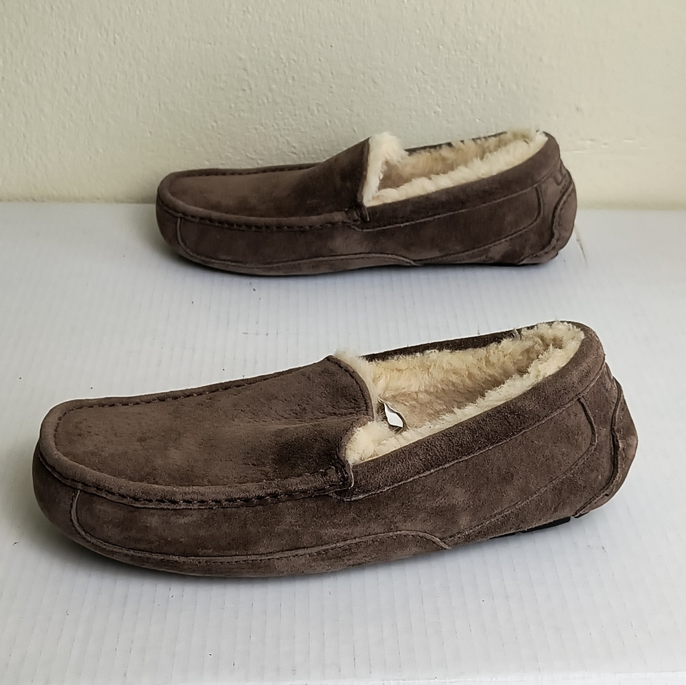 UGG AUSTRALIA Ascot Slipper Dusted Cocoa Suede Slip-On Loafer Size 10